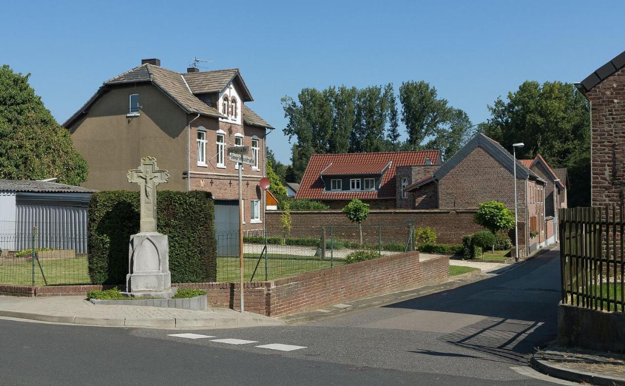 B&B 'T Wehrzien Selfkant Exterior foto